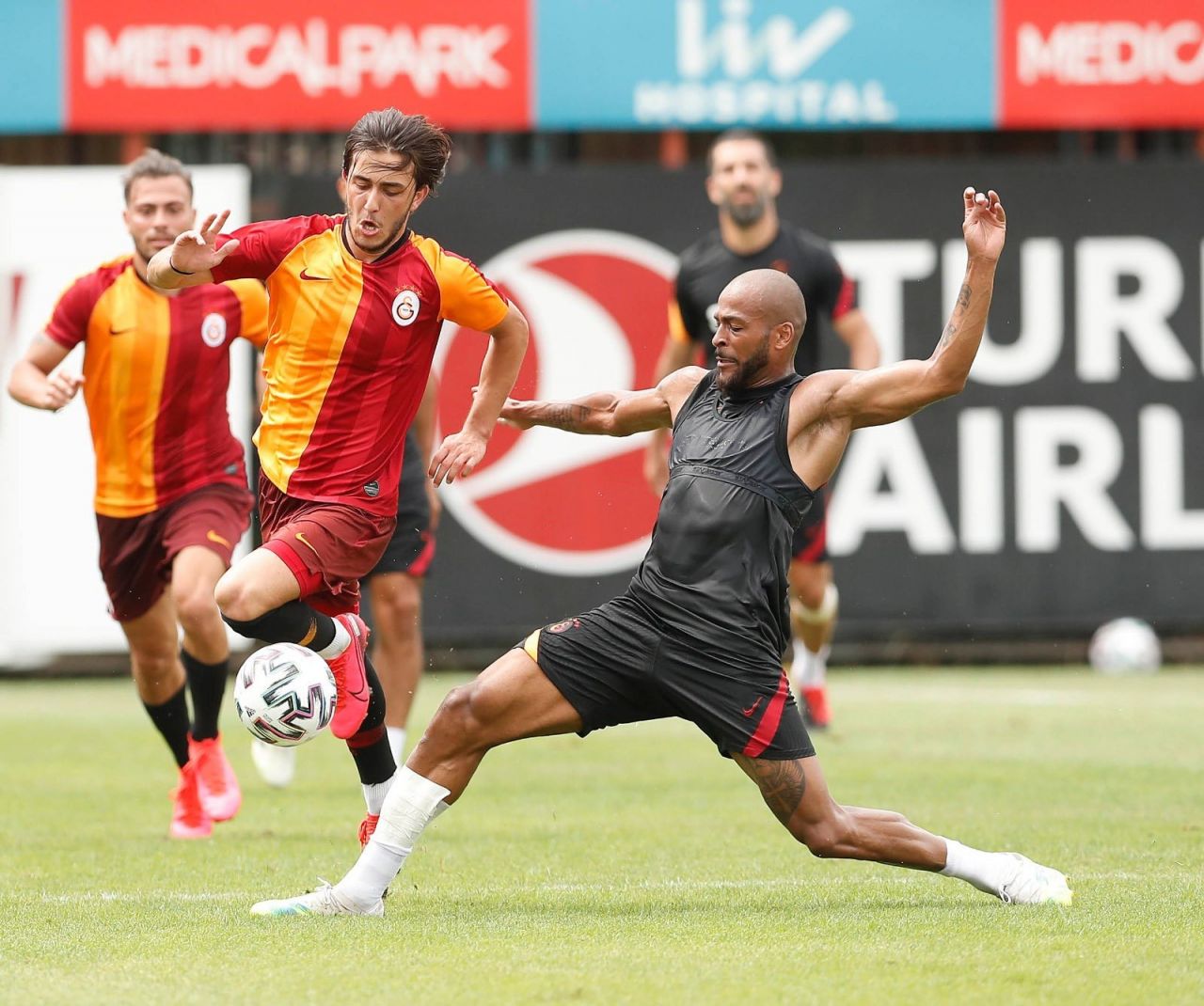 Galatasaray, U19 Takımı'nı 6-2 mağlup etti 7