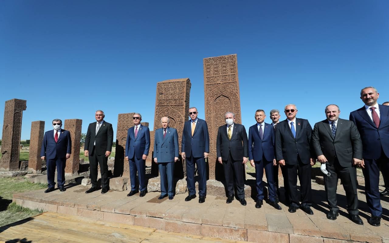 Erdoğan ve Bahçeli etkinlikleri böyle izledi 11