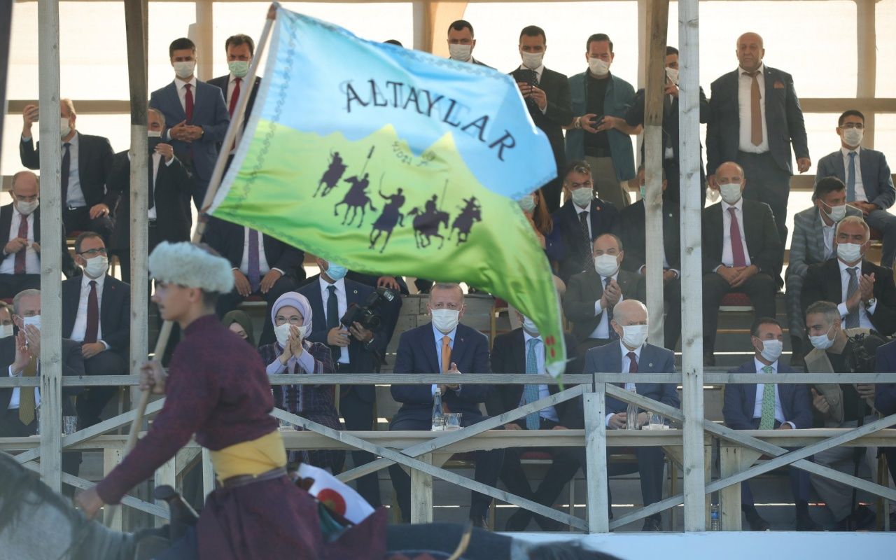 Erdoğan ve Bahçeli etkinlikleri böyle izledi 15