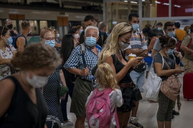 Önlemlere rağmen korkutan artış sürüyor... Avrupa koronavirüse diz çöktü 7