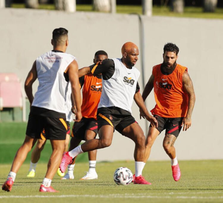 Galatasaray ve Fenerbahçe'den dev takas 4