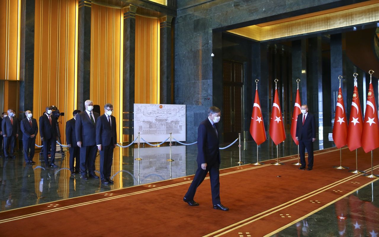 Cumhurbaşkanı Erdoğan tebrikleri kabul etti 15