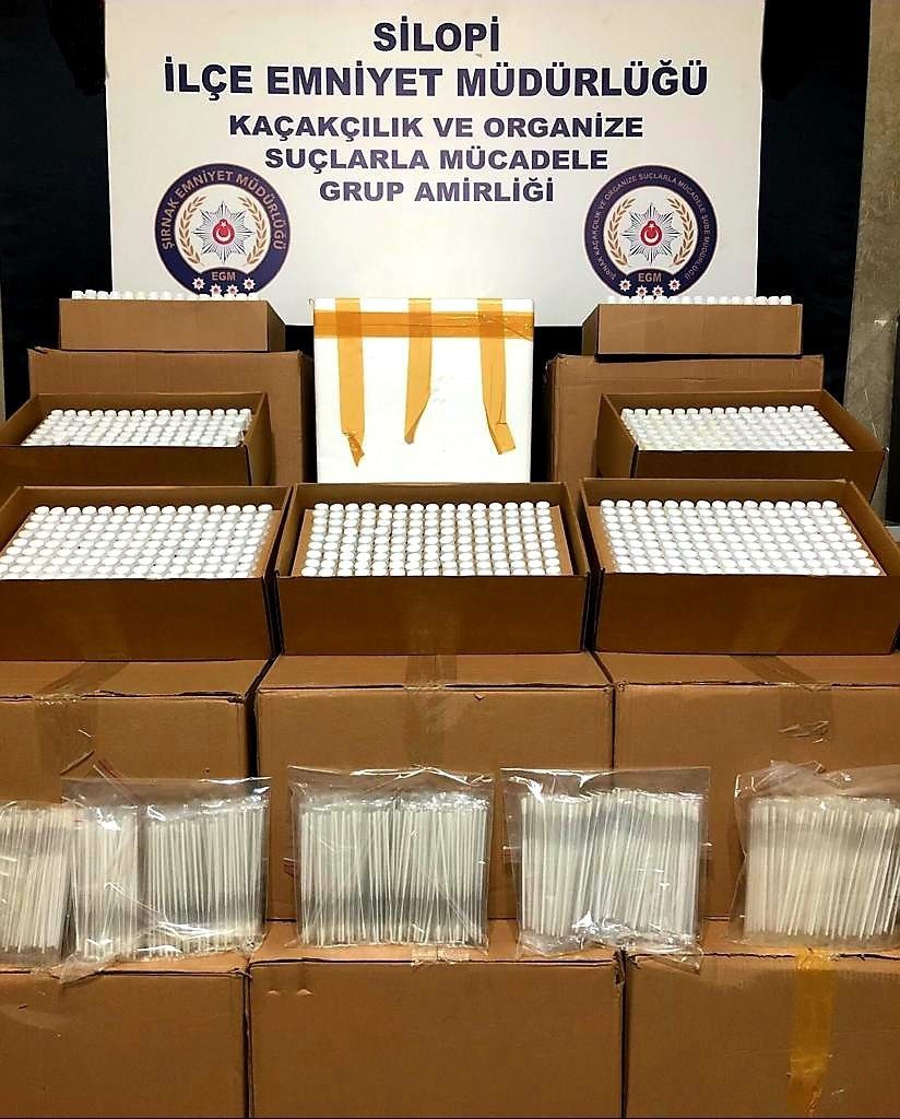 Kaçakçılar koronavirüs test kitine de dadandı 5