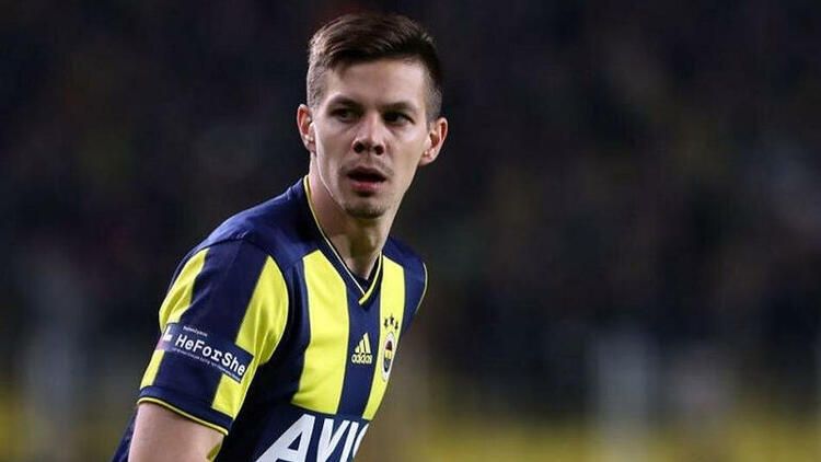 Emre Belözoğlu listeyi belirledi! Tek tek iletti 7