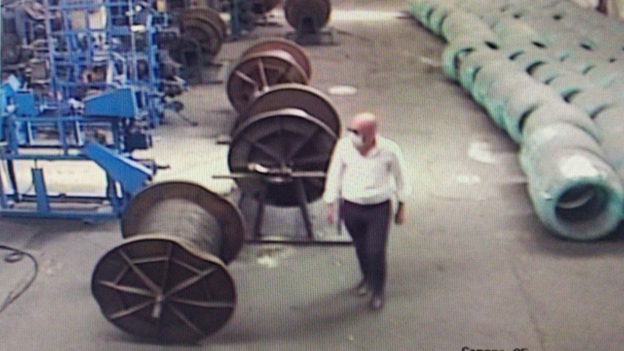 İş başvurusu için girdiği 17 fabrikada kadın işçilerin maaşlarını çaldı! 2