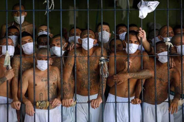 El Salvador'un koronavirüs cehennemi hapishaneleri! 13
