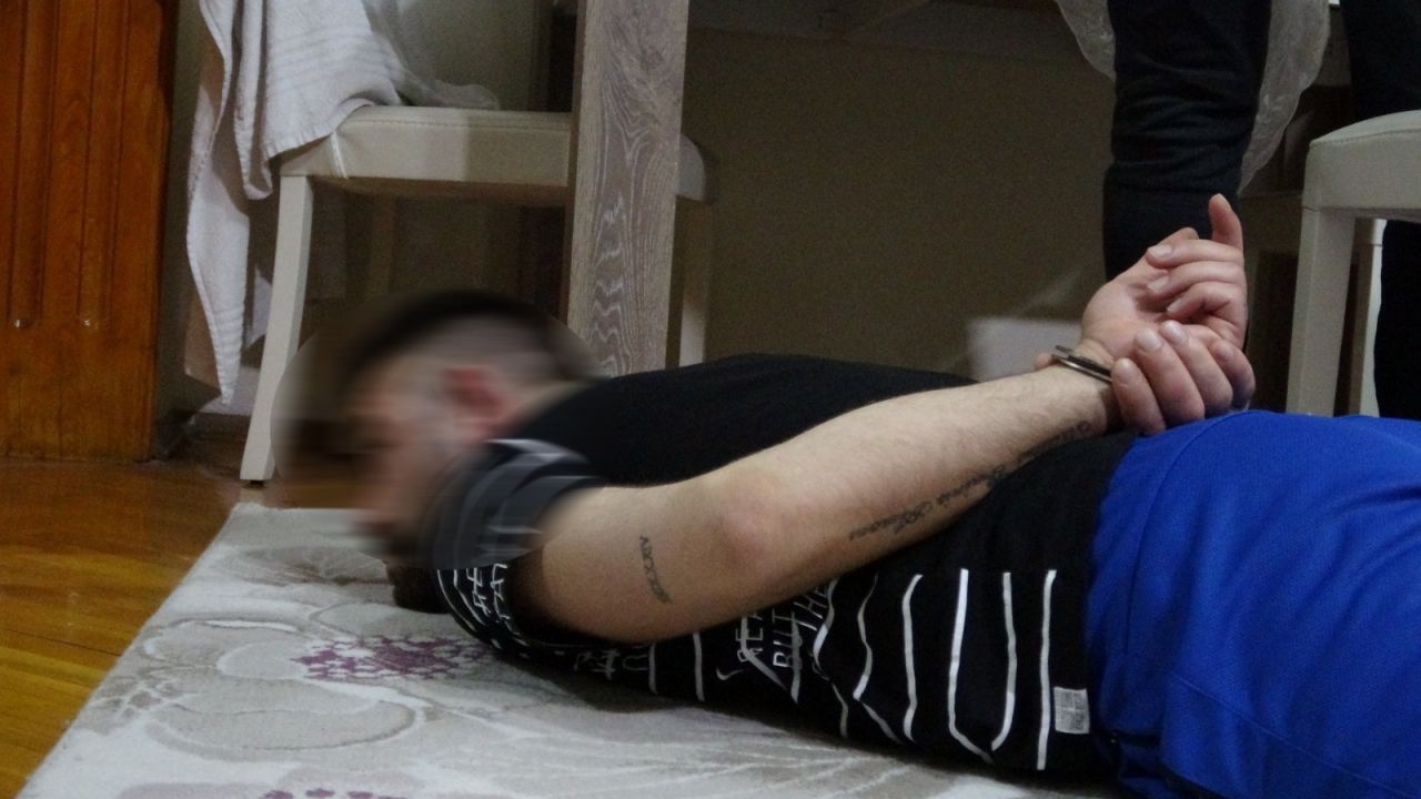 Bursa'da taksici tecavüz etti fuhuş yaptırdı! 12