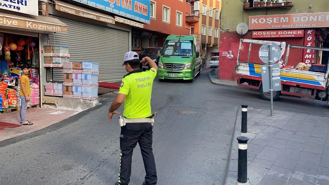 Ceza yememek için ara yoldan gittiler 10