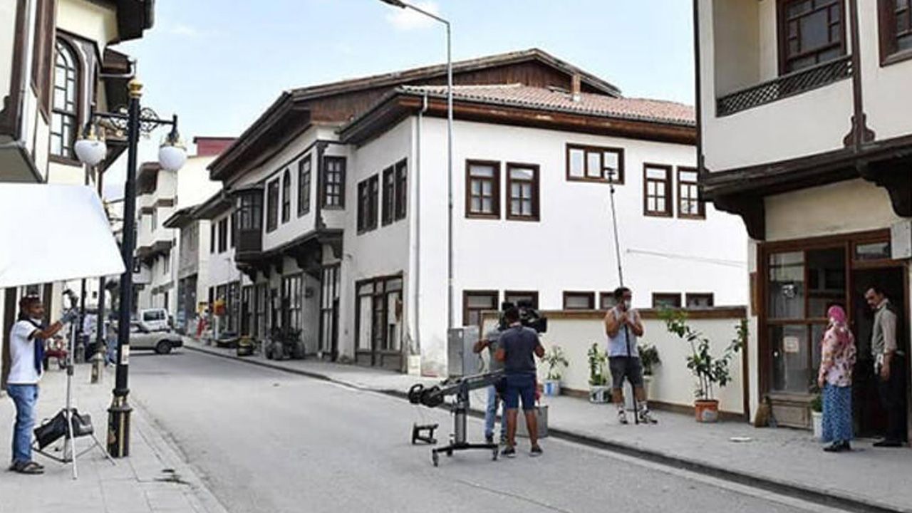 Hayatını kaybeden oyuncu Halil Kumova’nın Kovid-19 testi pozitif çıktı! 2