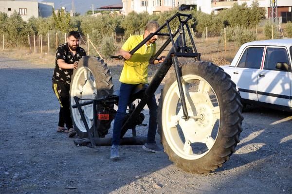 Traktör tekerli motosiklet yaptı 3