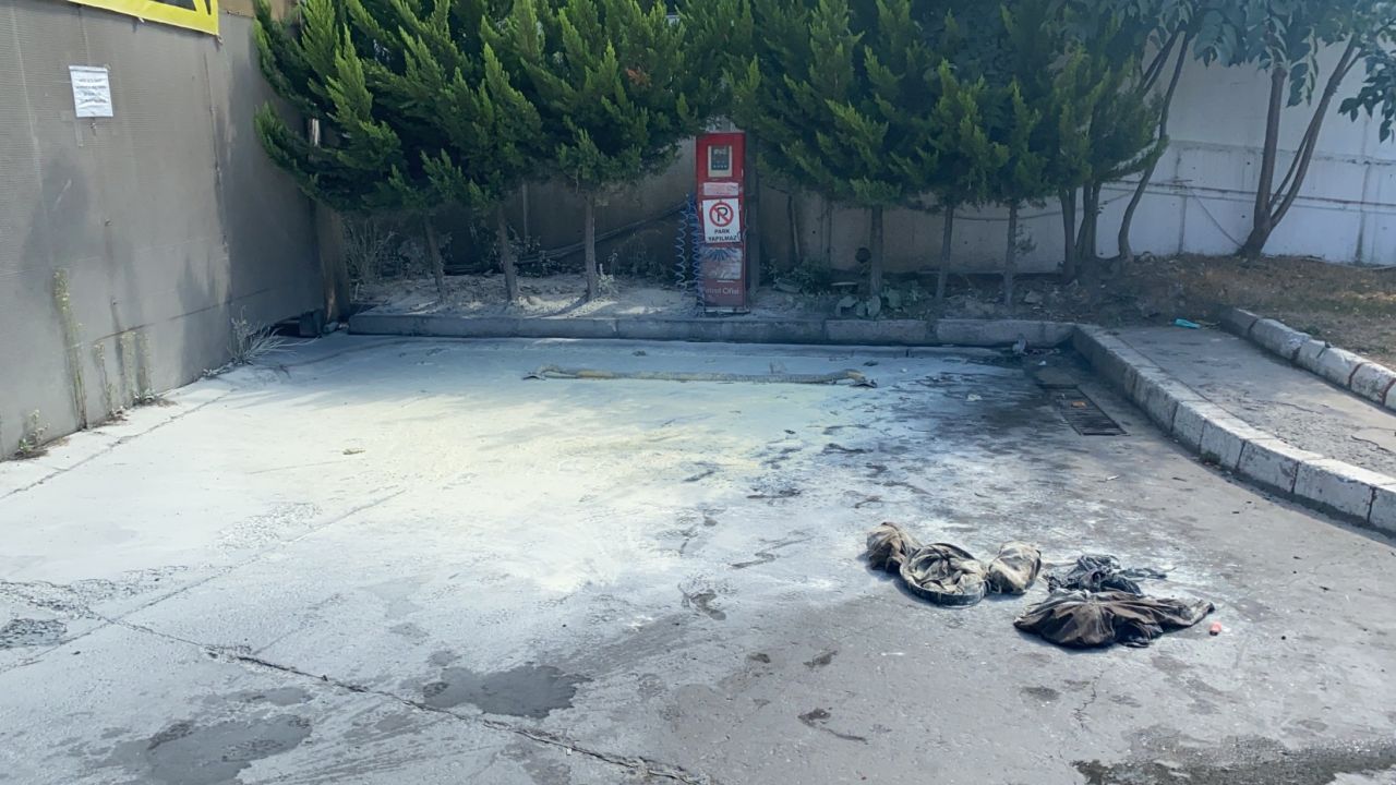 Akaryakıt istasyonunda kendisini yaktı 4