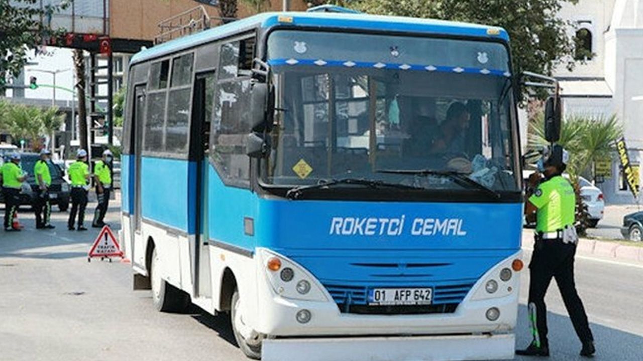 Polis minibüsteki 'roket'i affetmedi! 1