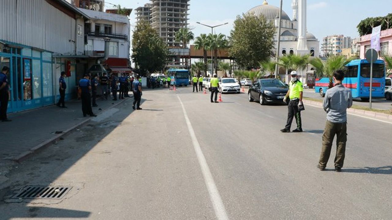 Polis minibüsteki 'roket'i affetmedi! 4