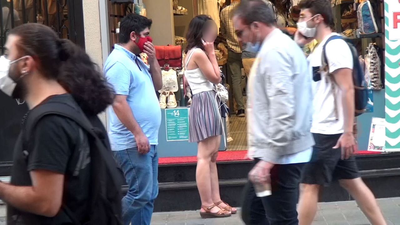 Taksim'de genç kadına adım adım takip 2