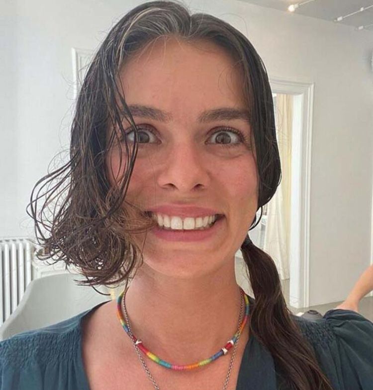 Özge Özpirinçci imaj değişikliğine gitti! 6