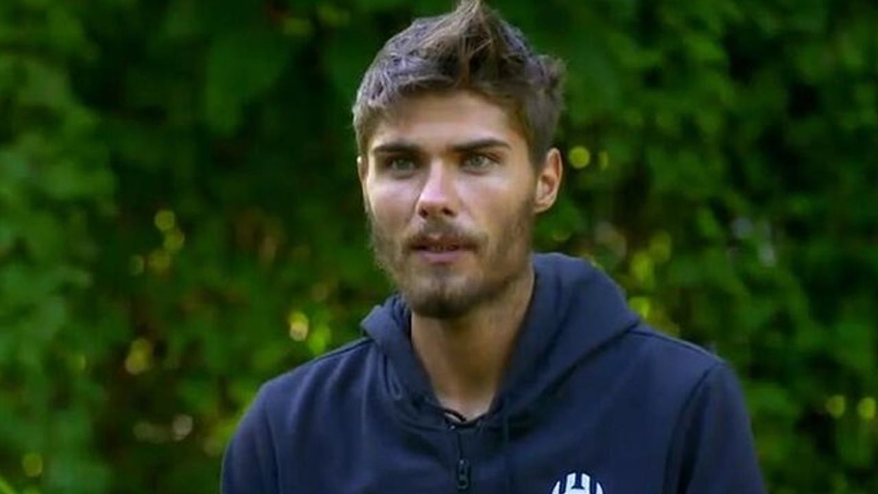 Survivor yarışmacıları birbirine girdi! 8