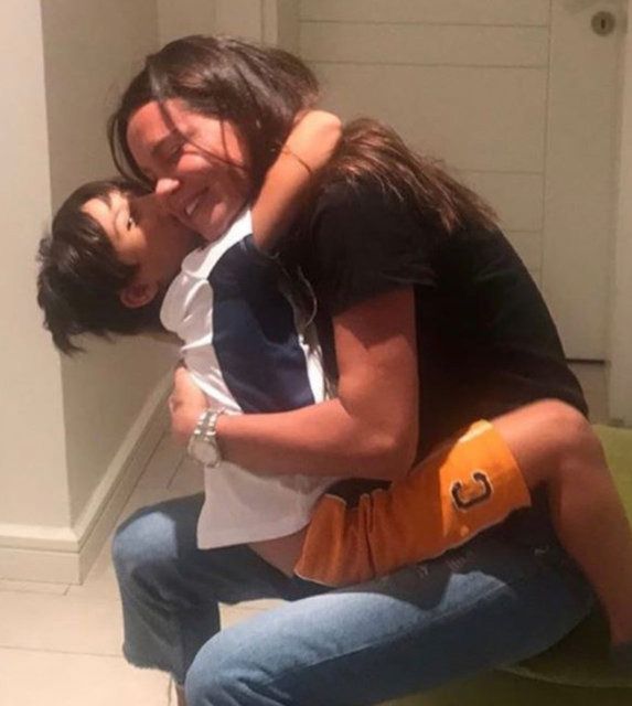 Ebru Şallı vefat eden oğlunu doğum gününde andı 6