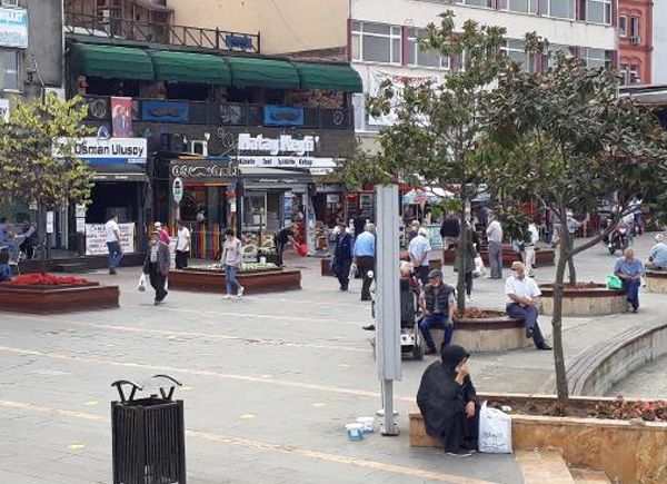 Giresun’da yürürken sigara içmek yasaklandı! 4