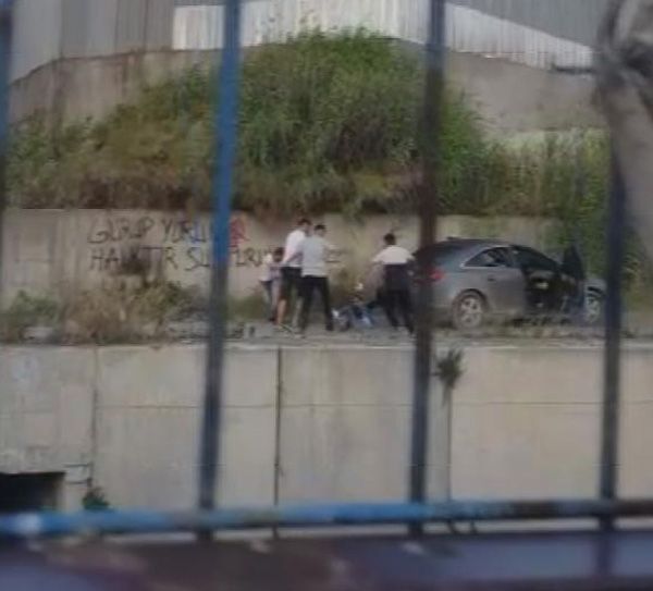 Dövdükleri kişiyi dereye attılar! 4