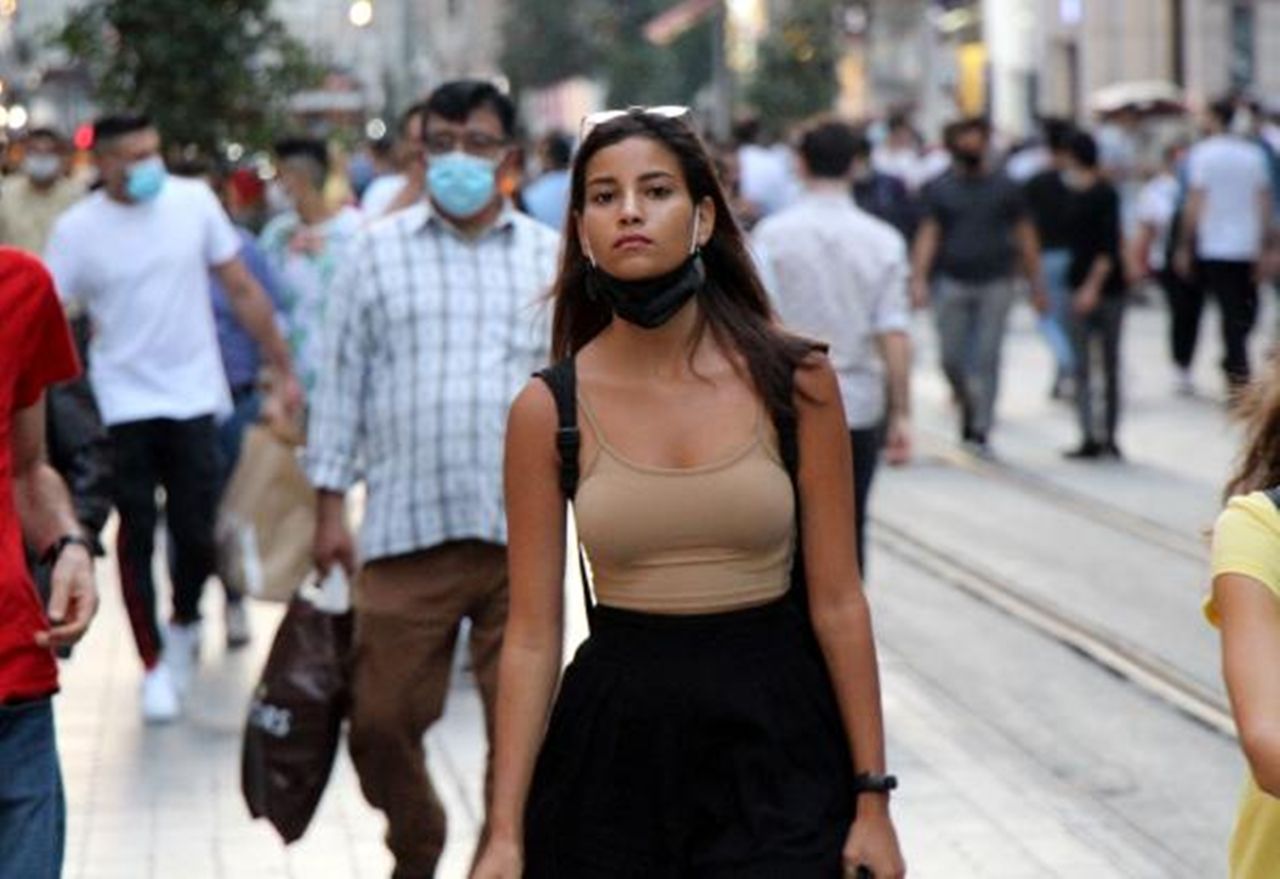 İstiklal Caddesi'nde adım atacak yer yok 3