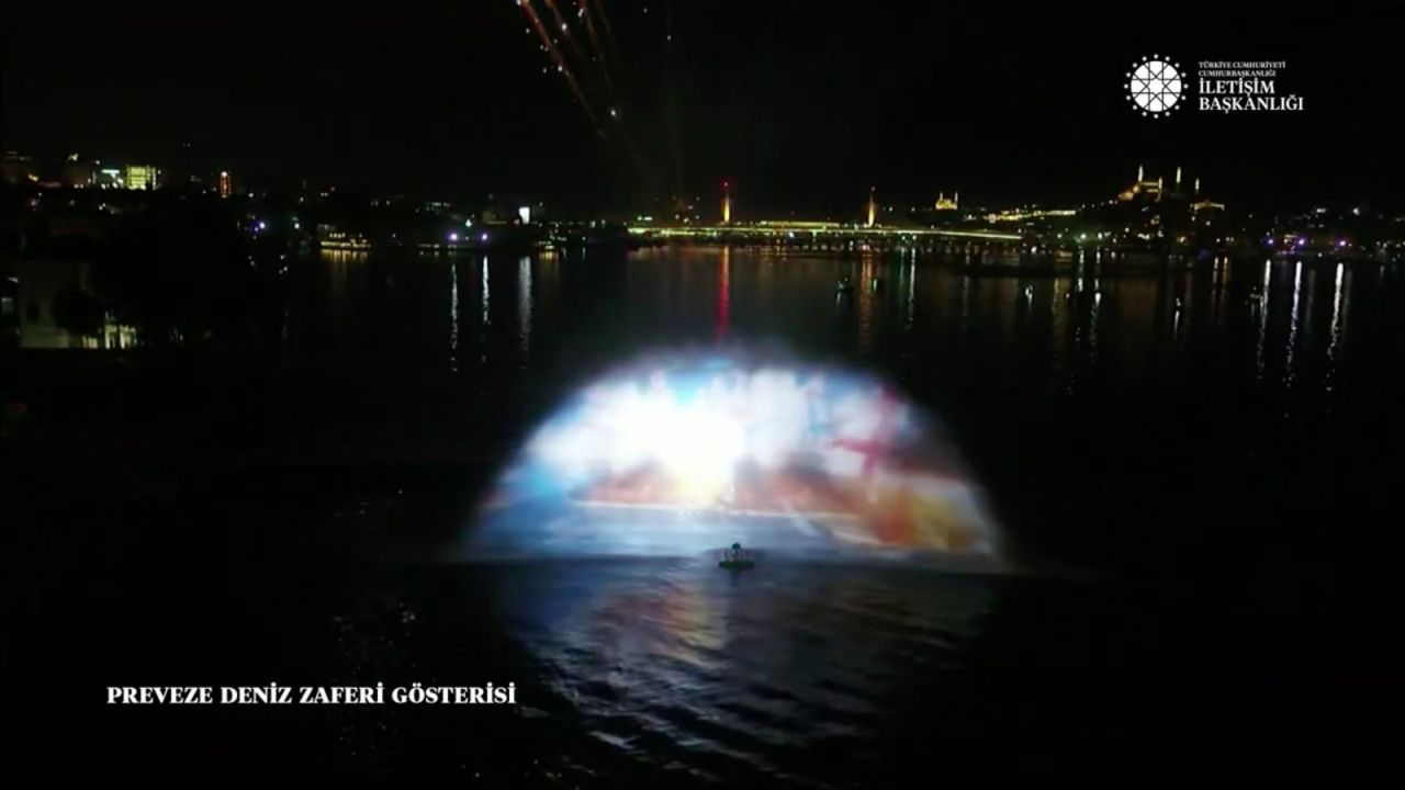 Haliç'te Preveze Deniz Zaferi temalı hologram gösterisi 11