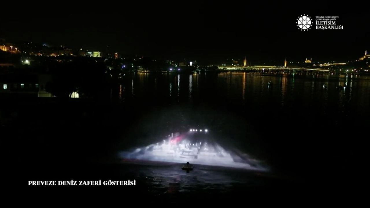 Haliç'te Preveze Deniz Zaferi temalı hologram gösterisi 6