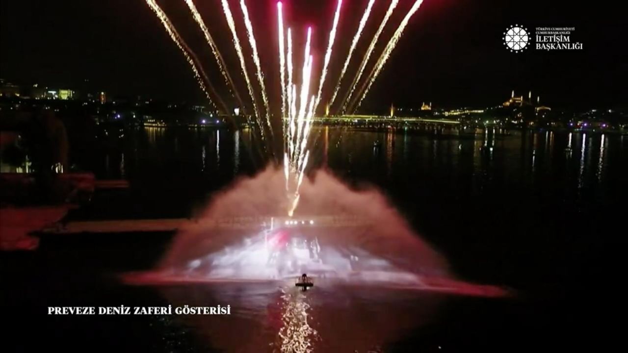 Haliç'te Preveze Deniz Zaferi temalı hologram gösterisi 5
