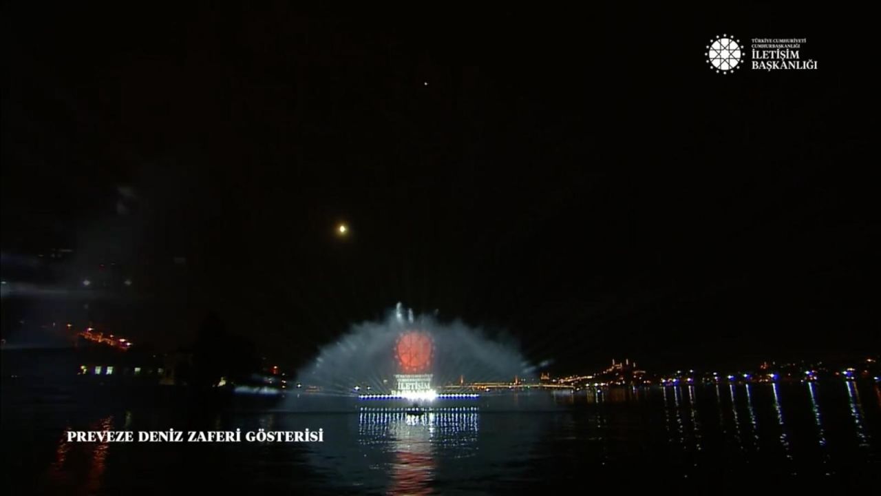 Haliç'te Preveze Deniz Zaferi temalı hologram gösterisi 4