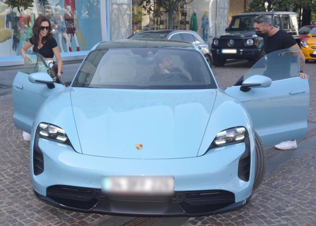 Caner Erkin'in "Porsche"li alışveriş keyfi 1