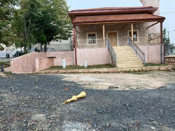 Araçlarını korumak için zamanla yarıştılar! 4