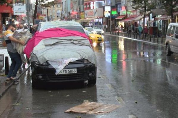 Araçlarını korumak için zamanla yarıştılar! 8