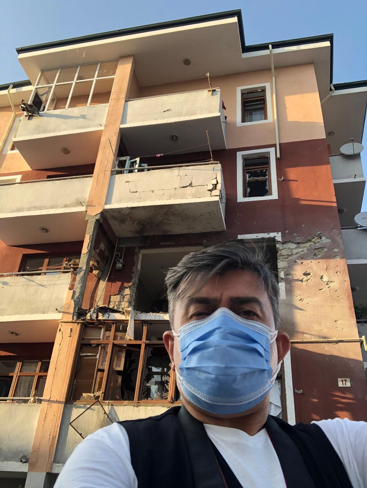 Son dakika! Ermenistan'ın vurduğu Terter hayalet şehre döndü! 14