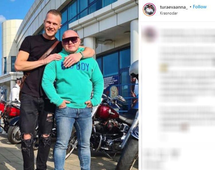 Kadın halterciyi erkek sanıp uçağa almadılar! 5