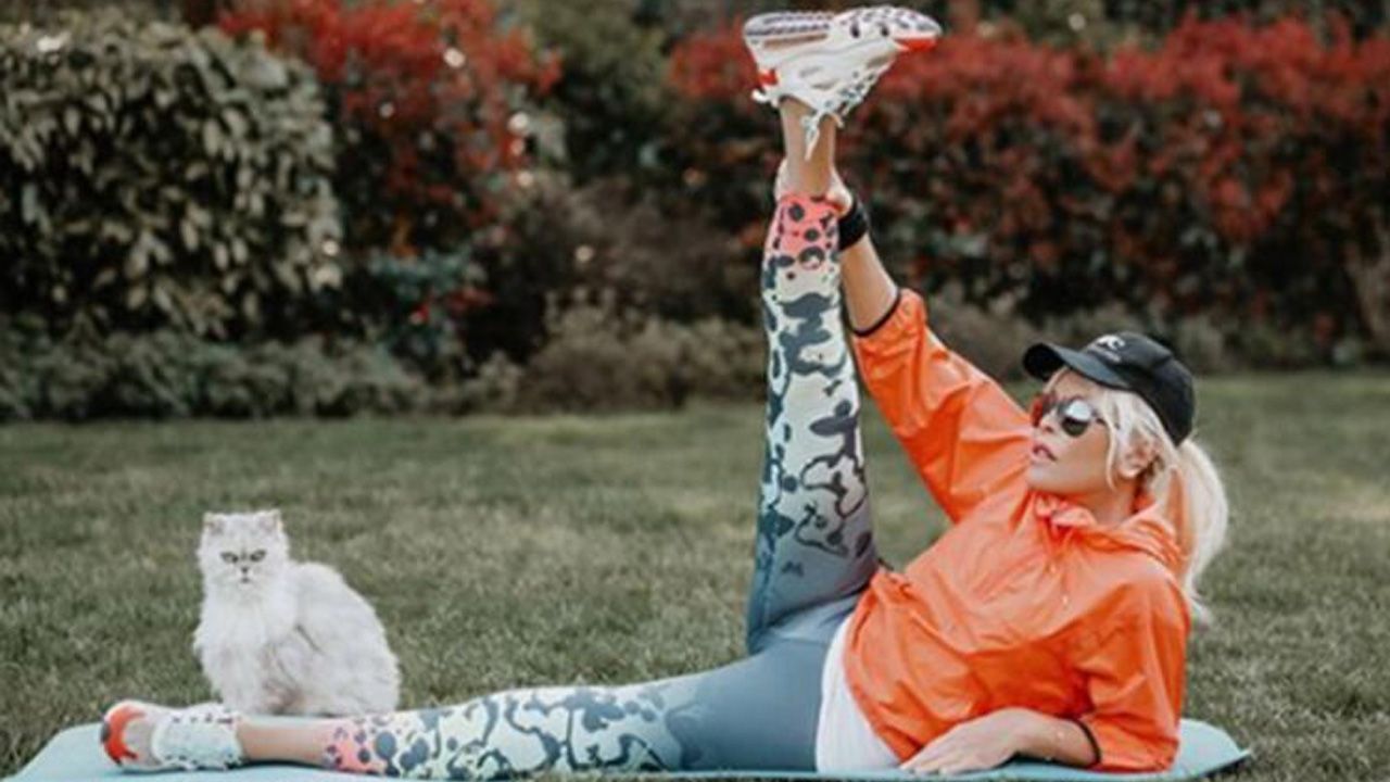 Ajda Pekkan: Ben bile ikna oldum aşk yaşadığımıza! 5