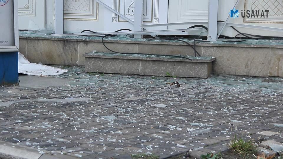 Ermenistan topçusu Terter'de Askerlik Şubesi ve otobüs garajını vurdu: 2 sivil öldü 7