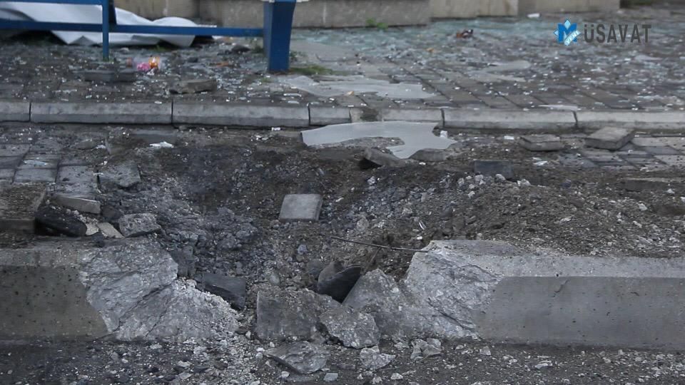 Ermenistan topçusu Terter'de Askerlik Şubesi ve otobüs garajını vurdu: 2 sivil öldü 8