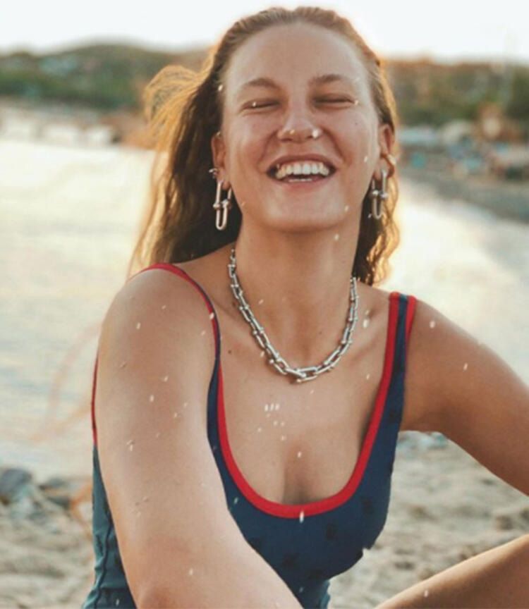 Serenay Sarıkaya'nın 15 bin TL'lik terlikleri! 5