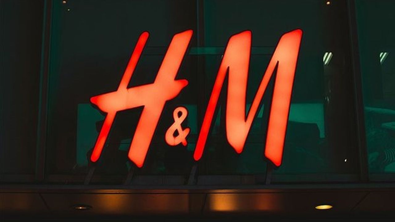 Ünlü giyim devi H&M'den şok karar! 2