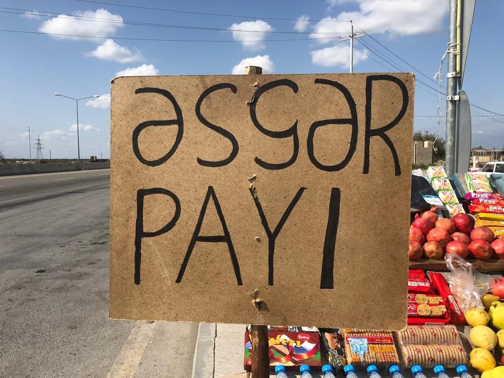 Azerbaycan'da duygulandıran uygulama: Yollara 'asker payı' 5