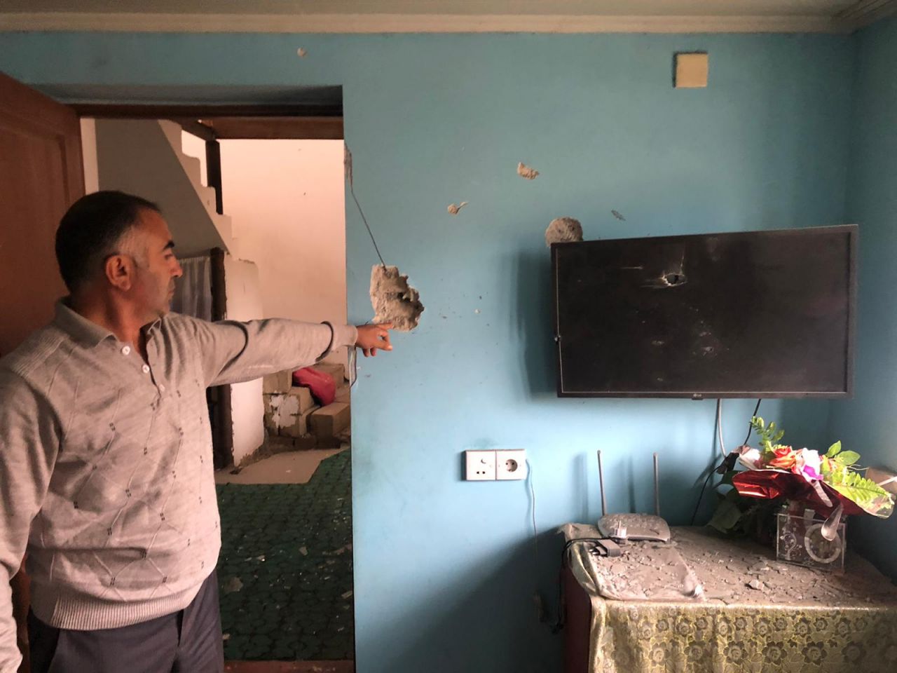 Halkı yeraltı sığınaklarında yaşıyor 14