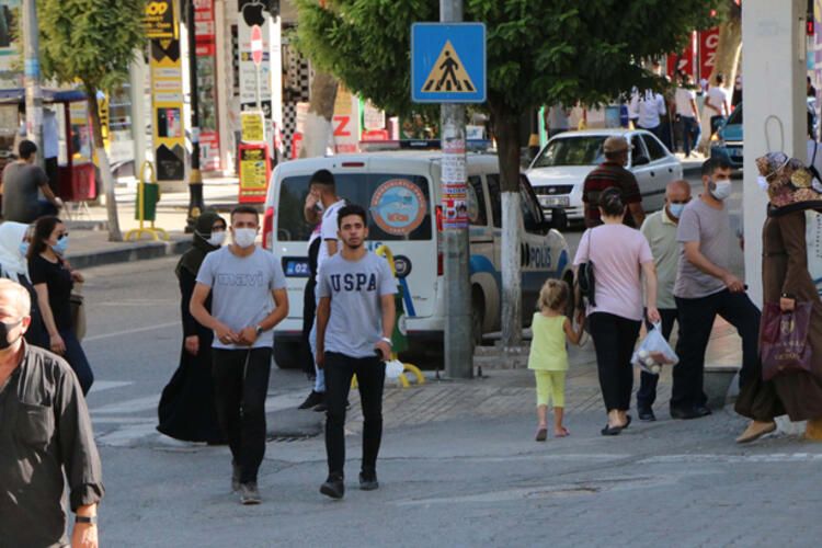 65 yaş üstüne AVM sınırlaması! 9