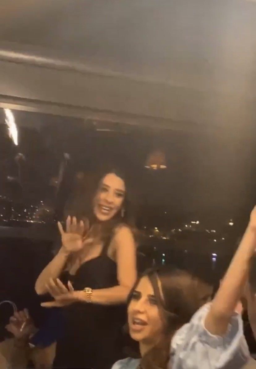 Ünlü işletme yine korona partisi verdi 3