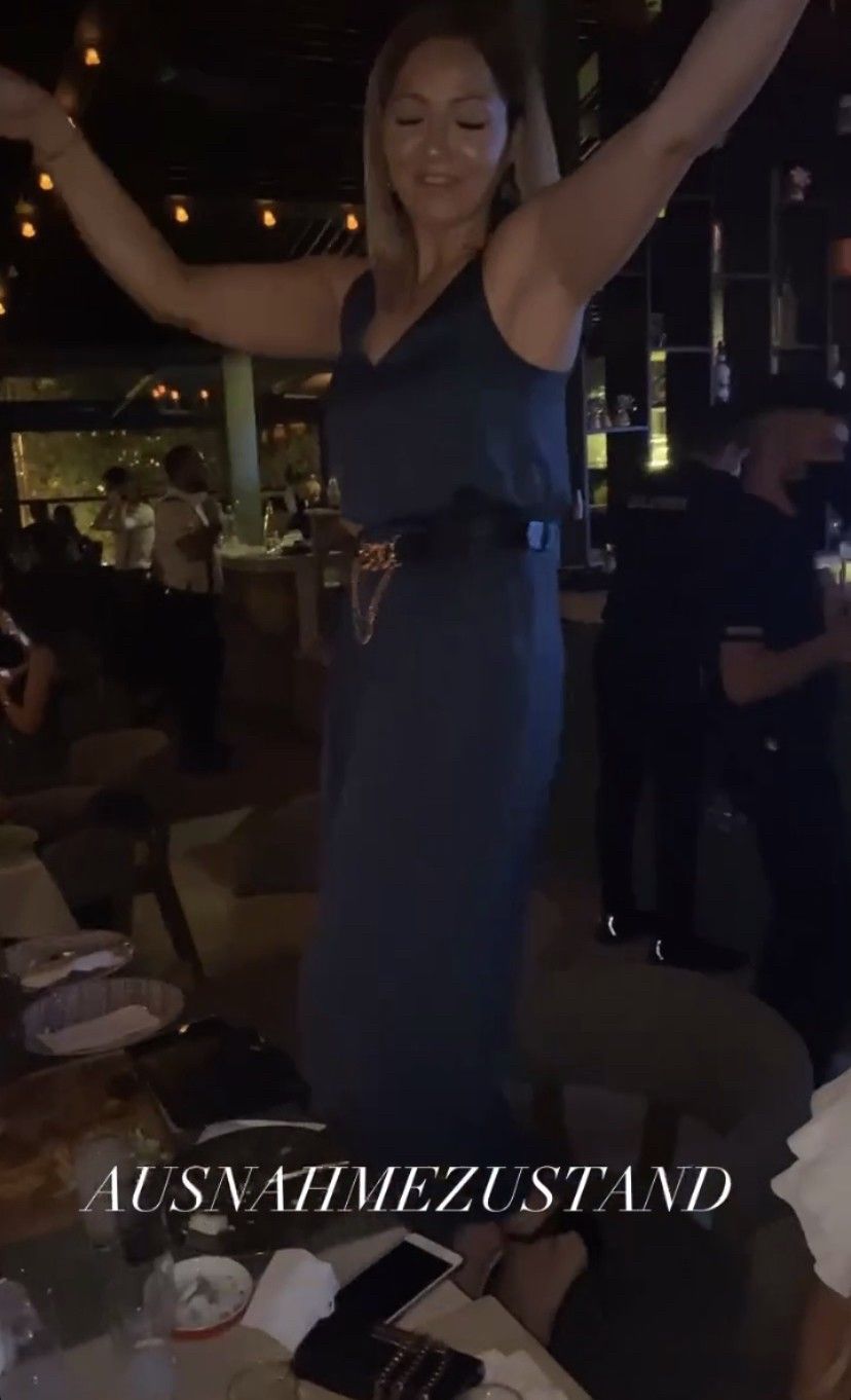 Ünlü işletme yine korona partisi verdi 6