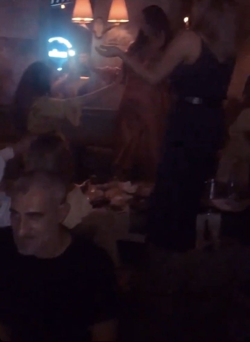 Ünlü işletme yine korona partisi verdi 9