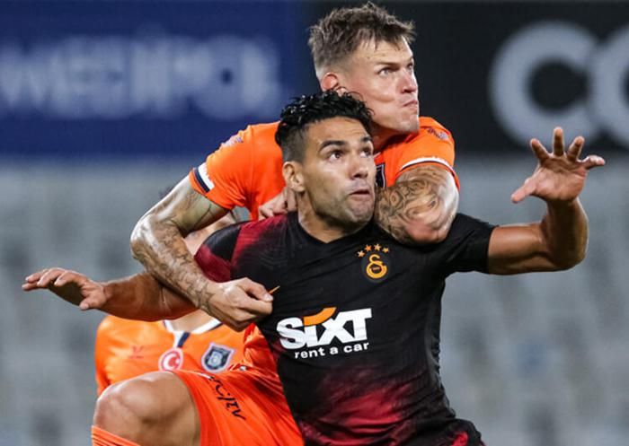 Falcao formayı kaptırdı! 4