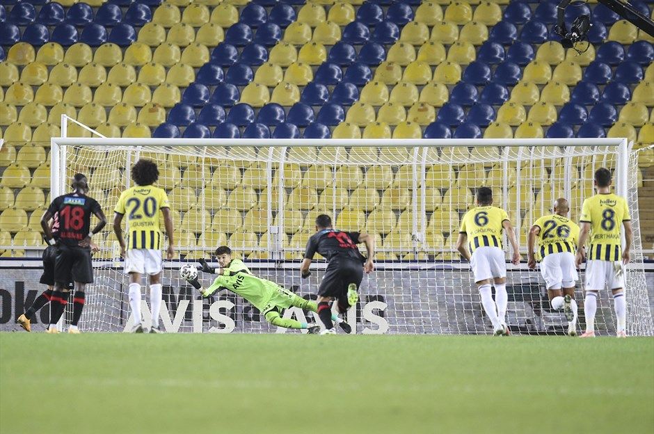 "Altay Bayındır Ederson'dan sonra Manchester City'nin kalesini koruyacaktır" 5