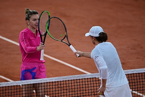 Iga Swiatek, Simona Halep'i korttan sildi 3