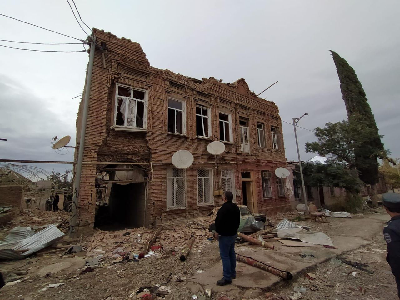Gence'den en acı göç! Geriye hayalleri kaldı 13