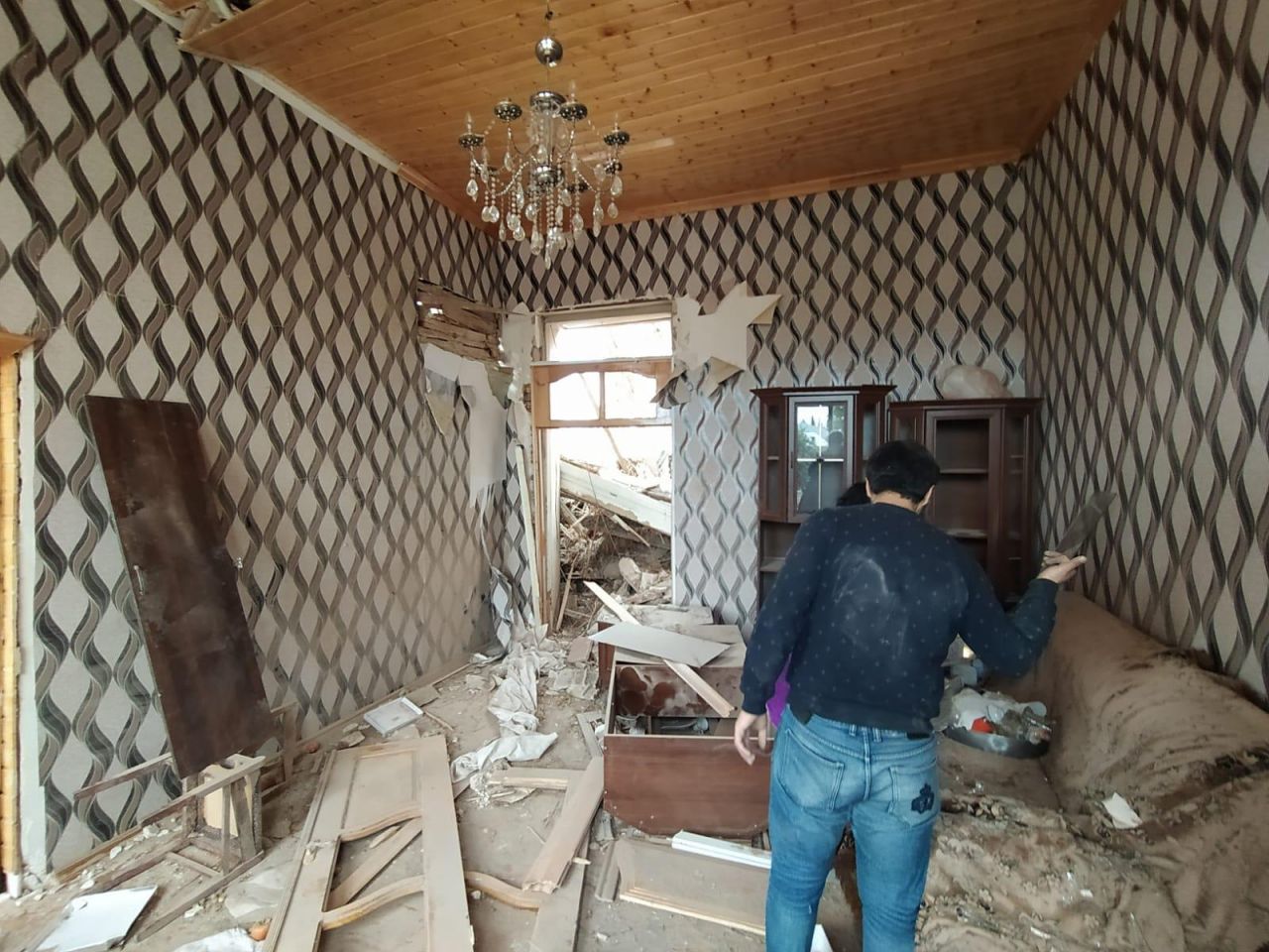 Gence'den en acı göç! Geriye hayalleri kaldı 14