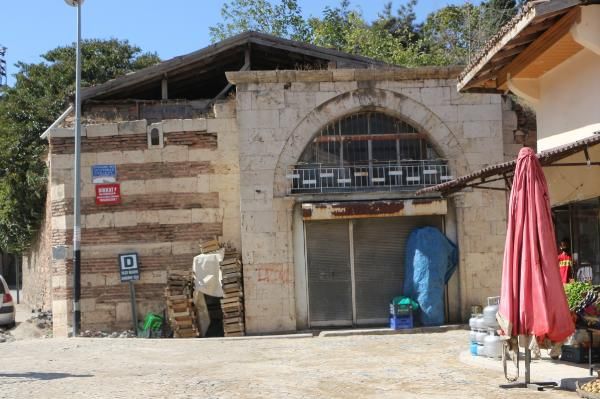 Osmanlı döneminden kalan tarihi han satışta 5